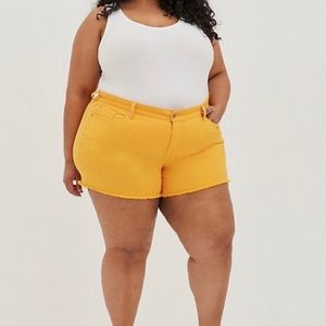 Torrid sz 30 5” Vintage Stretch Mid-Rise Short EUC